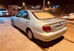 تۆیۆتا کامری